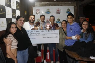 
<a style='margin-left: 5px;' class='btn btn-xs btn-social btn-facebook' href='https://www.facebook.com/sharer/sharer.php?u=https://www.boladovale.com.br/imgs/800-800-90/conteudo/fotos/2058/195a9294.jpg' rel='popup' data-width='500' data-height='400'><i class='fa fa-facebook'></i>Compartilhar <span class='hidden-xs'>no Facebook</span>
</a> 
<a class='btn btn-default btn-xs' target='_blank' href='imgs/800-800-90/conteudo/fotos/2058/195a9294.jpg'>
<span class='glyphicon glyphicon-cloud-download'></span> Salvar
</a> 
<span></span>